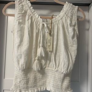 Cute cropped summer top
